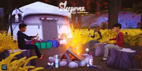 SLEEPOVER: Sleeping bags & Poses