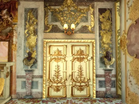 Versailles Set Door & Walls